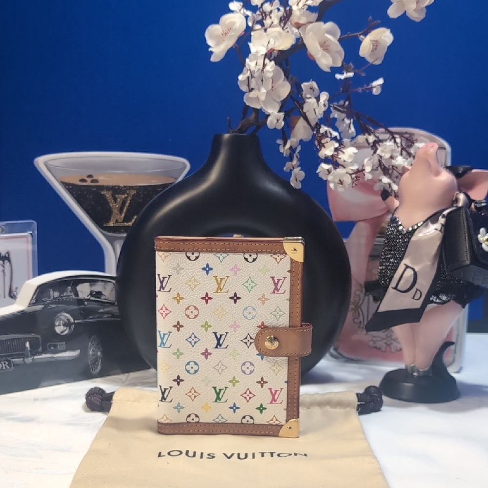 Louis Vuitton Murakami Agenda - EUC!